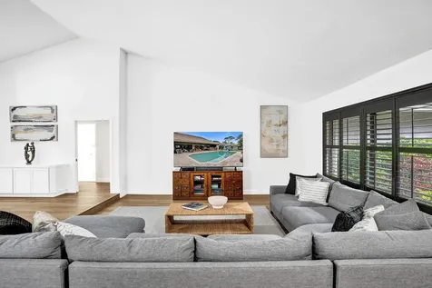 2413 Nw 40th Circle Boca Raton FL 33431