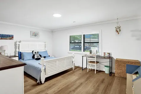 2413 Nw 40th Circle Boca Raton FL 33431