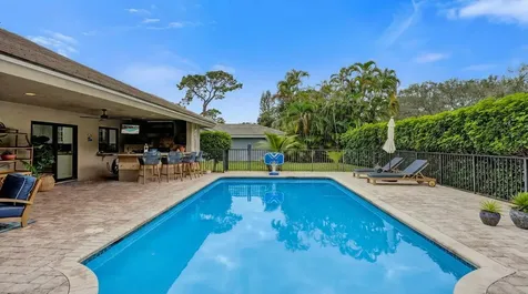 2413 Nw 40th Circle Boca Raton FL 33431