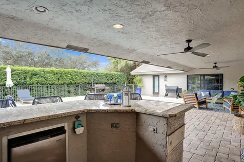 2413 Nw 40th Circle Boca Raton FL 33431