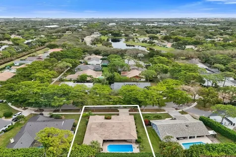 2413 Nw 40th Circle Boca Raton FL 33431