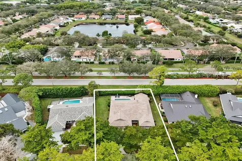 2413 Nw 40th Circle Boca Raton FL 33431