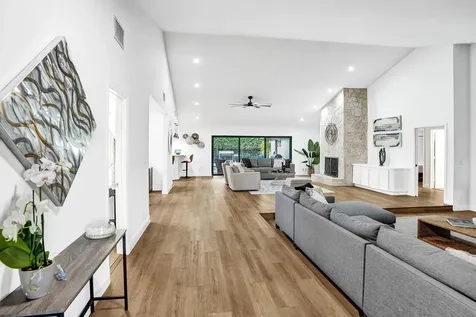 2413 Nw 40th Circle Boca Raton FL 33431