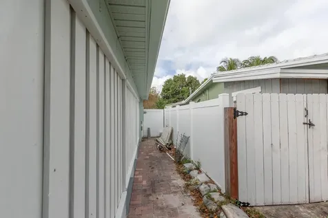 405 Ne 24th Avenue Pompano Beach FL 33062