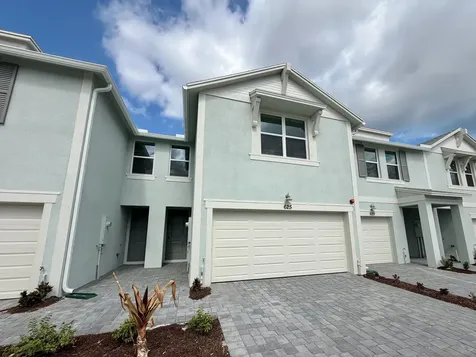 625 Salisbury Circle Fort Pierce FL 34982