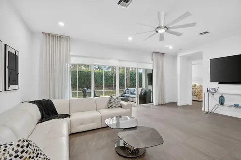 9352 Great Springs Drive Boynton Beach FL 33473