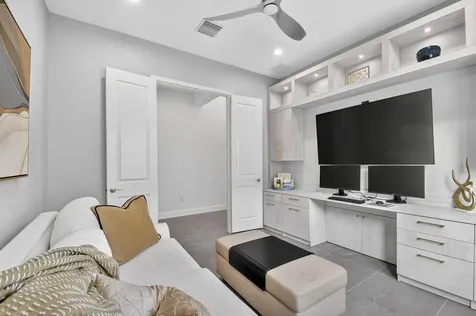 9352 Great Springs Drive Boynton Beach FL 33473