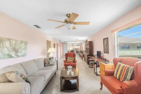 33 Lake Vista Trail Port Saint Lucie FL 34952