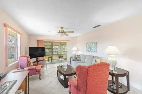 33 Lake Vista Trail Port Saint Lucie FL 34952