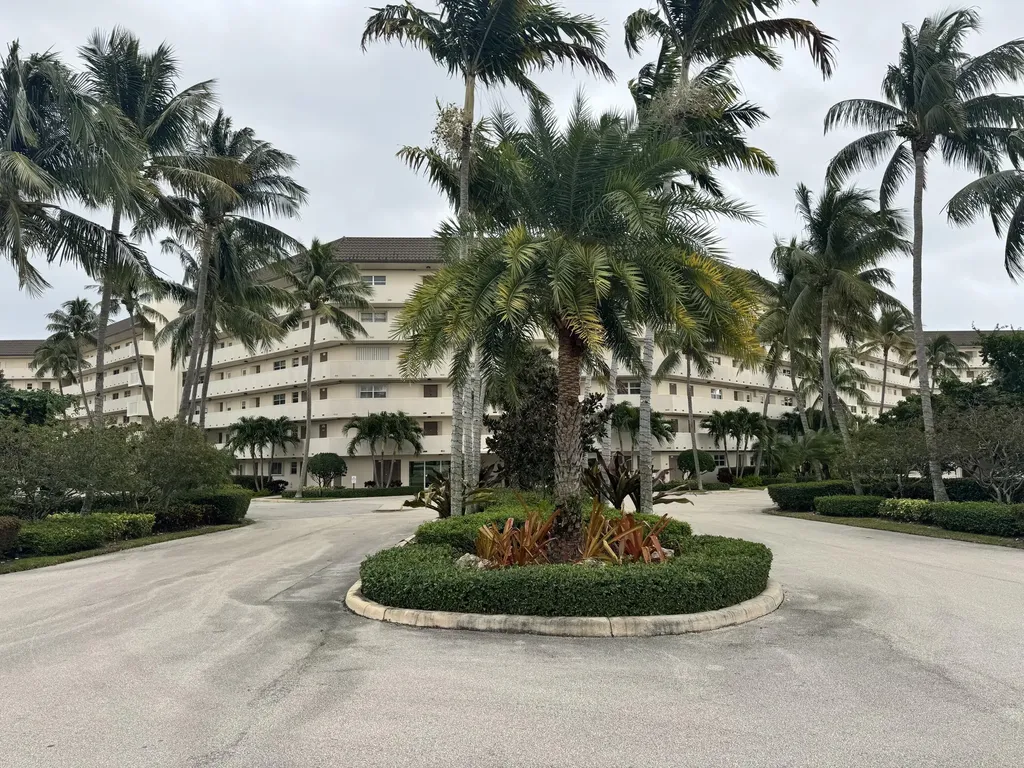 410 N Federal Highway Deerfield Beach FL 33441