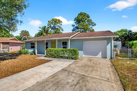 1120 Cameo Circle West Palm Beach FL 33417