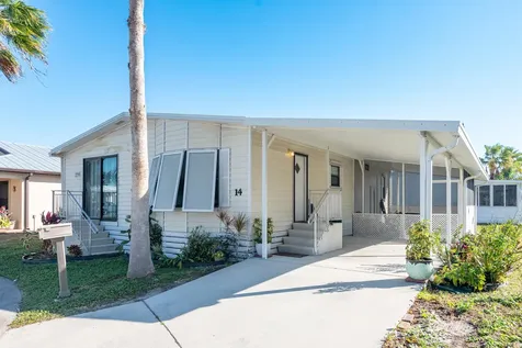 14 Jacaranda Lane Port Saint Lucie FL 34952