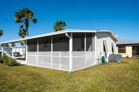 14 Jacaranda Lane Port Saint Lucie FL 34952