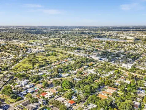 258 Sw 8th Street Dania Beach FL 33004