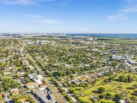 258 Sw 8th Street Dania Beach FL 33004