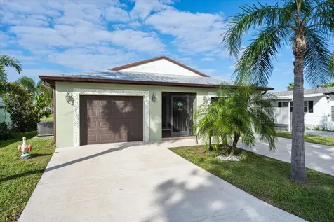 55 Golf Drive Port Saint Lucie FL 34952