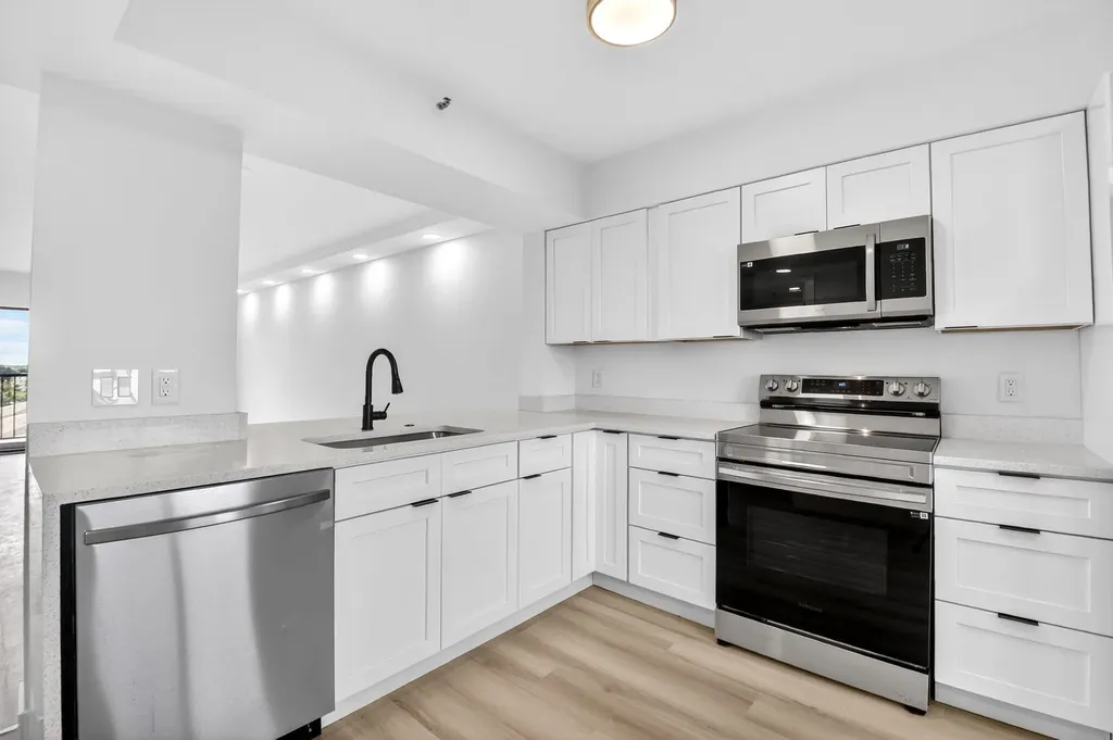 6866 Huntington Lane Delray Beach FL 33446
