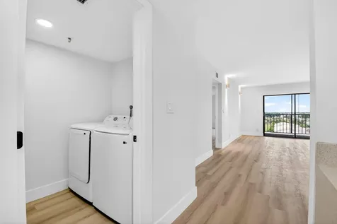 6866 Huntington Lane Delray Beach FL 33446