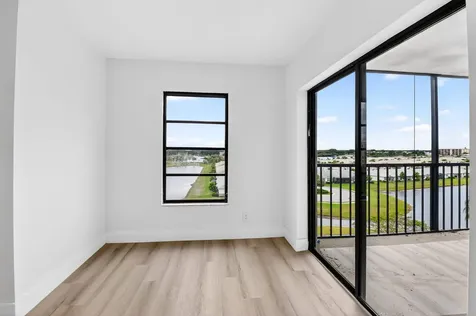 6866 Huntington Lane Delray Beach FL 33446