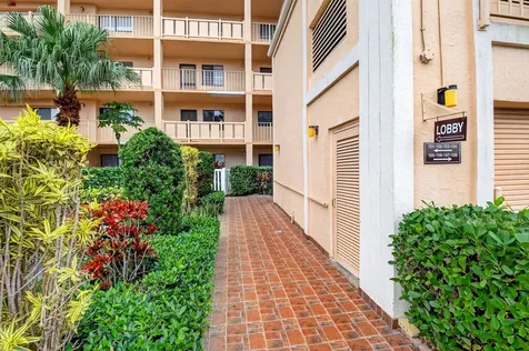 6866 Huntington Lane Delray Beach FL 33446