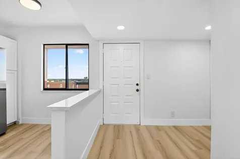 6866 Huntington Lane Delray Beach FL 33446