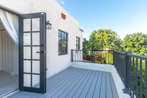 823 38th Street West Palm Beach FL 33407