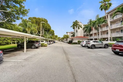 6096 Huntwick Terrace Delray Beach FL 33484