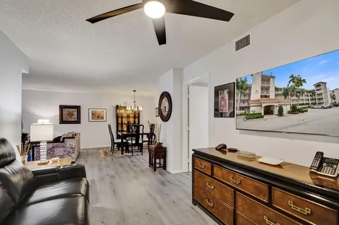 6096 Huntwick Terrace Delray Beach FL 33484