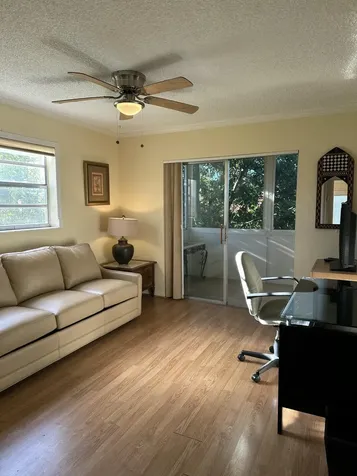 313 Normandy G Delray Beach FL 33484
