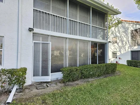 9963 Seacrest Circle Boynton Beach FL 33437