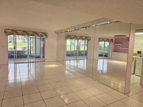 9963 Seacrest Circle Boynton Beach FL 33437
