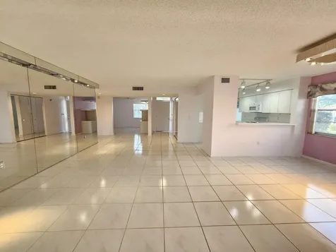 9963 Seacrest Circle Boynton Beach FL 33437