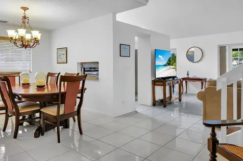 6850 Nw 2nd Avenue Boca Raton FL 33487