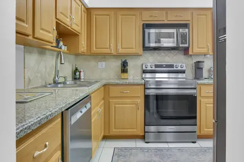6850 Nw 2nd Avenue Boca Raton FL 33487