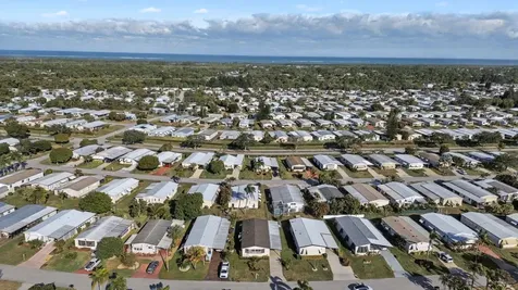 7843 Se Saratoga Drive Hobe Sound FL 33455