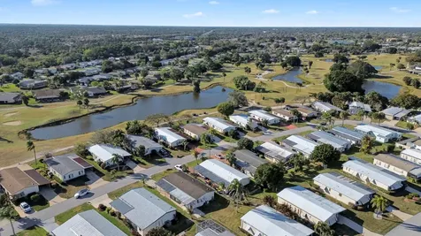 7843 Se Saratoga Drive Hobe Sound FL 33455