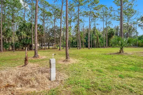 2195 F Road Loxahatchee Groves FL 33470