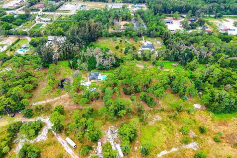 2195 F Road Loxahatchee Groves FL 33470