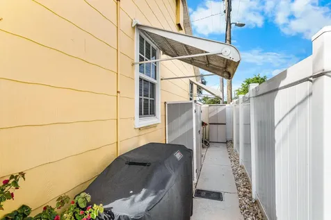411 3rd Avenue Lake Worth Beach FL 33460