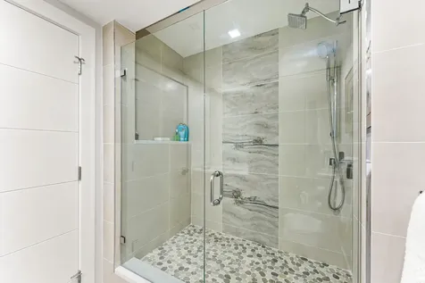 2427 Presidential Way West Palm Beach FL 33401