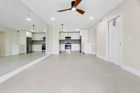 700 Waterside Drive Hypoluxo FL 33462