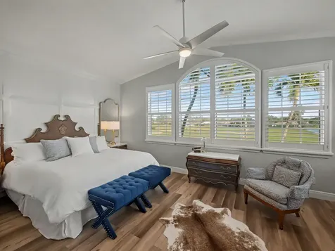 81 Via Verona Palm Beach Gardens FL 33418