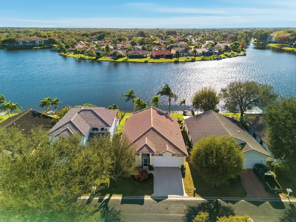 12191 Sunset Point Circle Wellington FL 33414