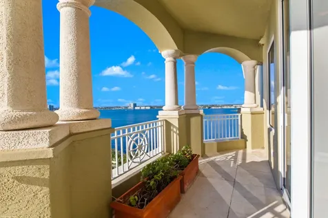 5310 N Ocean Drive Singer Island FL 33404