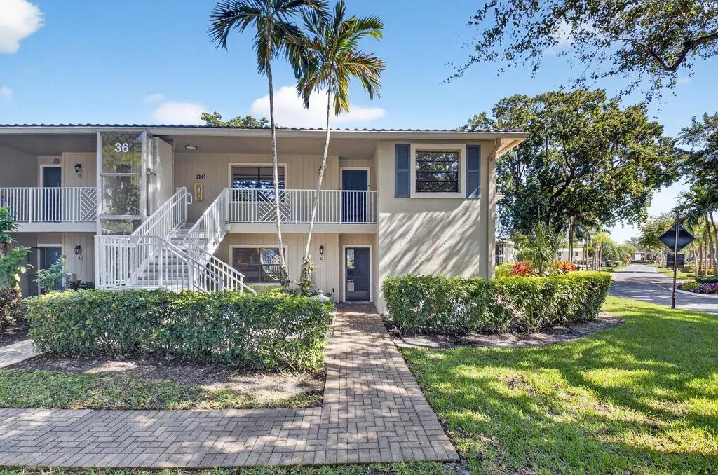 36 Westgate Lane Boynton Beach FL 33436