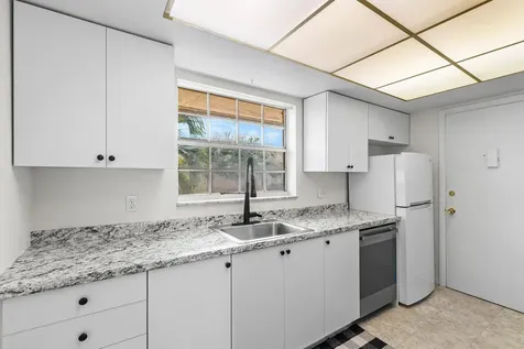 2023 S Seacrest Boulevard Boynton Beach FL 33435