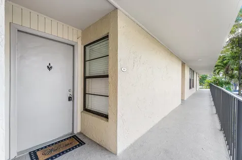 10 Royal Palm Way Boca Raton FL 33432
