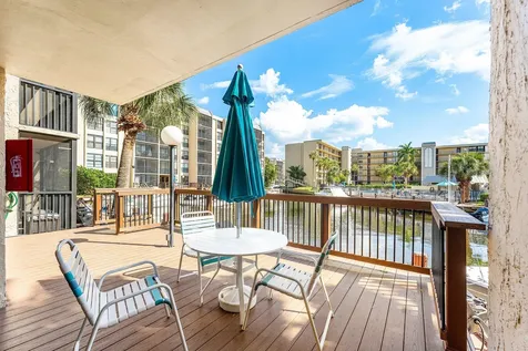 10 Royal Palm Way Boca Raton FL 33432
