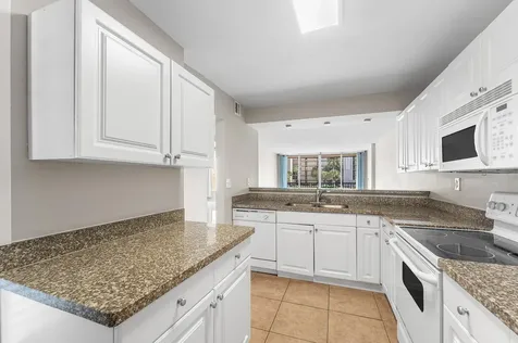 10 Royal Palm Way Boca Raton FL 33432
