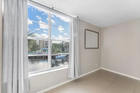 10 Royal Palm Way Boca Raton FL 33432